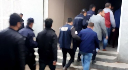 İŞKURda usulsüzlük operasyonu! 35 insan gözaltına alındı!