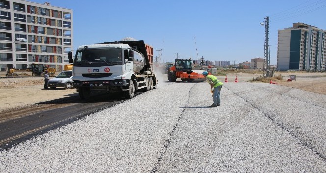 Karaman Belediyesi’nde asfalt çalışmaları devam ediyor