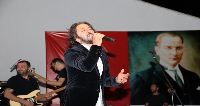 Akşehir’de Fettah Can konseri
