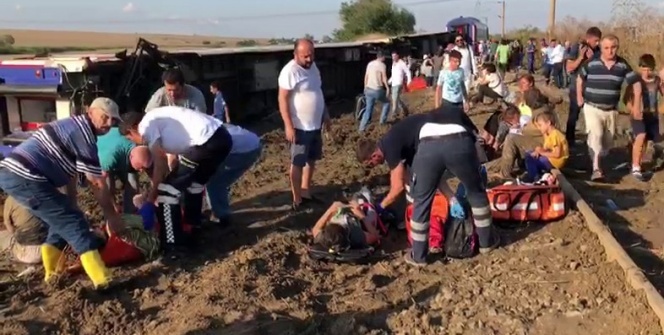Tekirdağ'da tren devrildi! Çok sayıda ölü ve yaralı var| Tekirdağ'da tren kazası