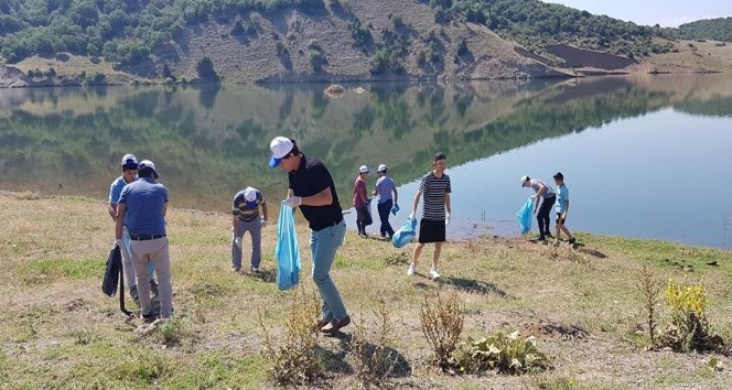 Hocalar Devlethan Barajı çevresinde temizlik çalışması