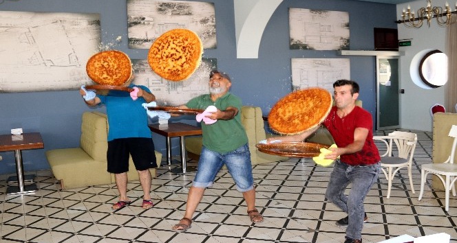 En güzel künefe atmak için yarıştılar