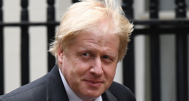 İngiltere Dışişleri Bakanı Johnson istifa etti
