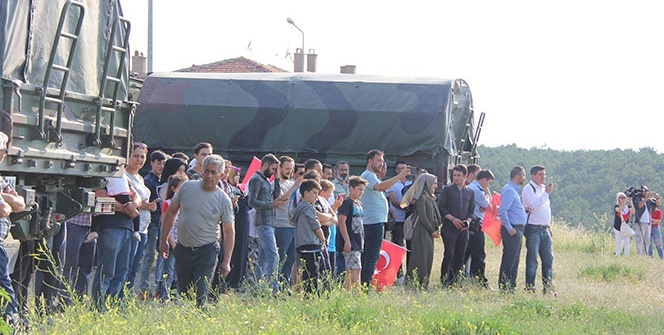 Başkan Erdoğan için 101 pare top atışı