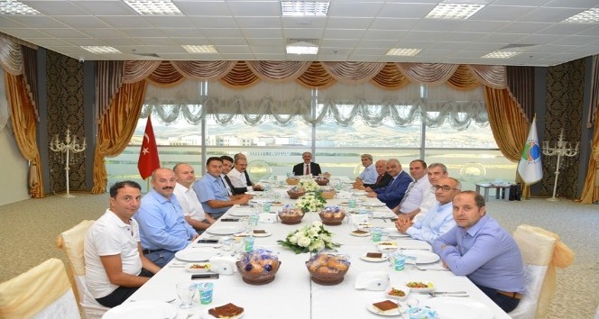Rektör Karakaya’dan  kurumsal iletişim hamlesi
