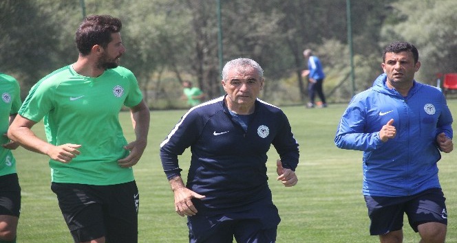 Konyaspor Teknik Direktörü Rıza Çalımbay transfer istedi