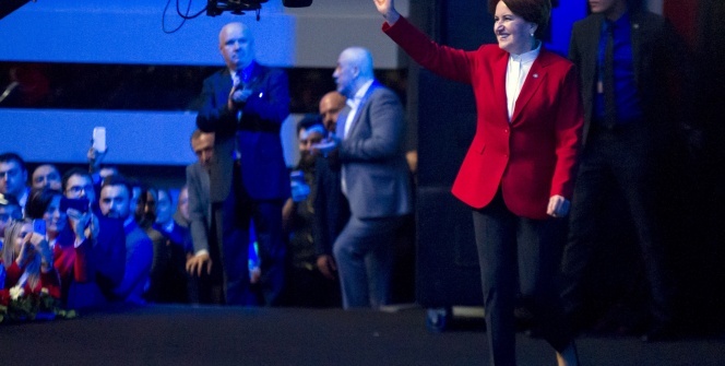 Akşener bir koltuk daha kaybetti!