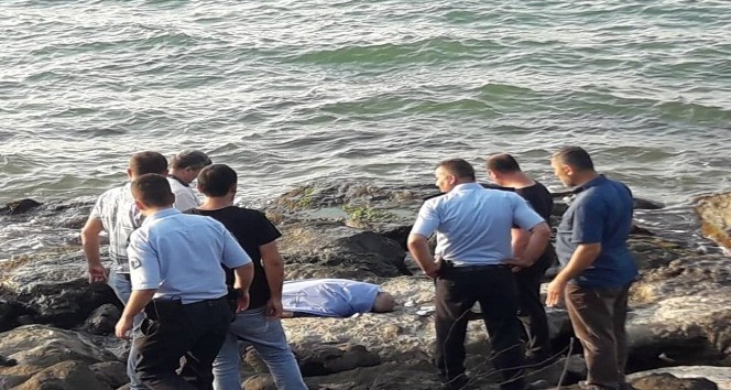 Giresun’da kayalıklardan denize düşen yaşlı adam hayatını kaybetti