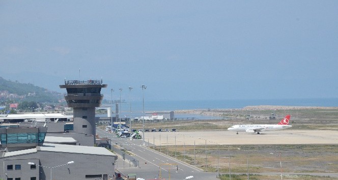 Ordu-Giresun havalimanı aylık 100 bin yolcu kapasitesini zorluyor