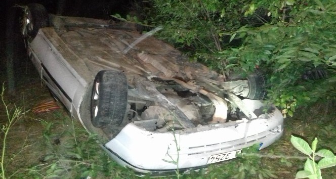 Bingöl’de otomobil şarampole yuvarlandı: 4 yaralı