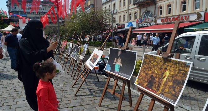 İHA’nın 15 Temmuz’u anlatan fotoğrafları Trabzon’da ilgiyle izlendi