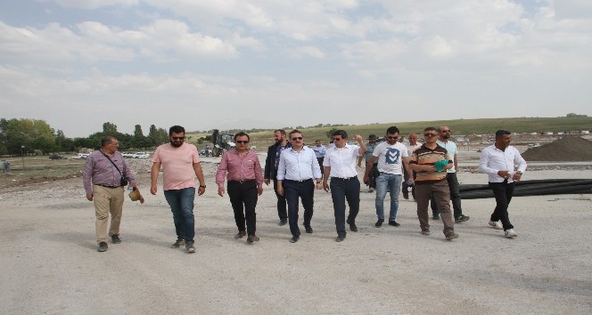 Başakşehir Belediye Başkanı Yasin Kartoğlu Malazgirt’te geldi