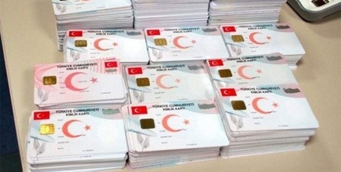 Yeni kimlik kartı alacaklar bu habere dikkat!