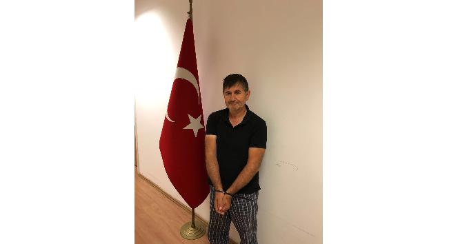 MİT, FETÖ’nün sosyal medya uzmanlarından Yusuf İnan’ı Ukrayna’dan Türkiye’ye getirdi