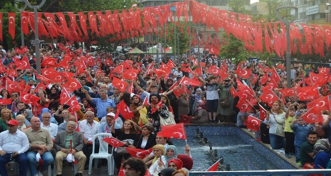 Trabzon’da 15 Temmuz yürüyüşü