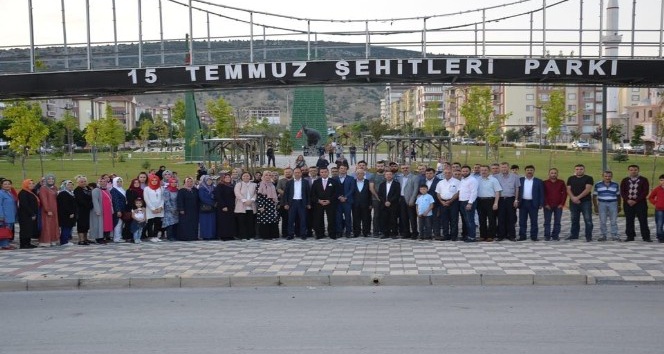 Ak Parti İlçe Başkanı Mesut Çetin “unutmadık, unutmayacağız, unutturmayacağız  ki bir daha yaşanmasın”