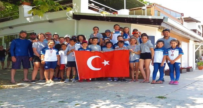 ’15 Temmuz Demokrasi ve Milli Birlik Günü’ yelken yarışları düzenlendi