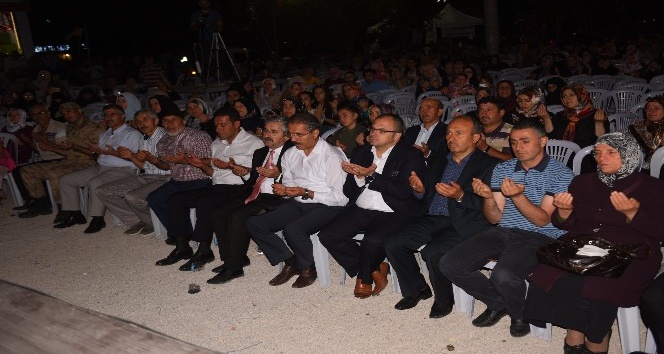 Abdullah Gül Parkı’nın ismi ’15 Temmuz Şehitler Parkı’ olarak değiştirildi