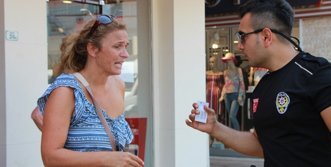 Antalya'da yaşandı! Kadın turist başına gelene inanamadı