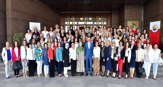 TOBB kadın girişimciler’den TOBB başkanı Hisarcıklıoğlu ve bakan Pekcan’a ziyaret