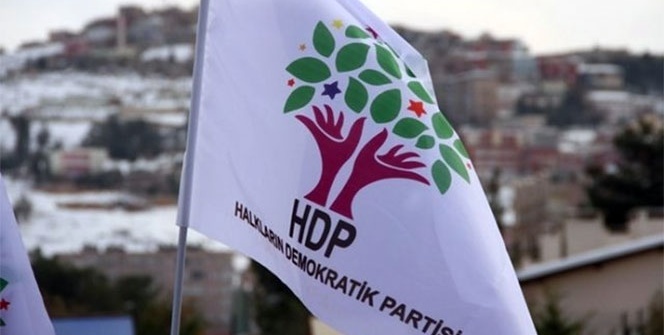 HDP’den skandal açıklama! Terörist cenazesine katılan vekillere