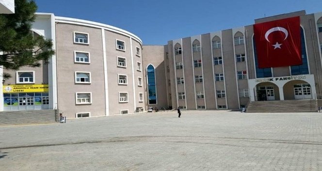 Acıgöl Anadolu İmam Hatip Lisesi 30 öğrenci alacak