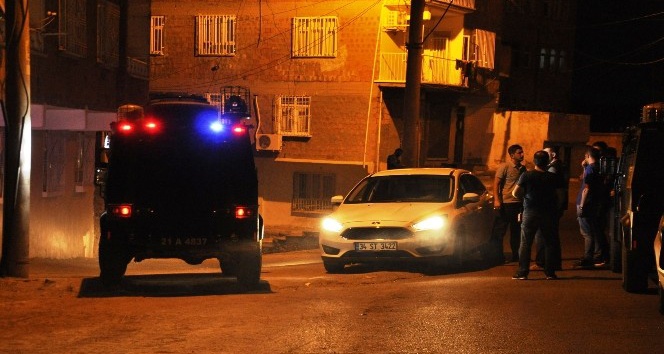 Diyarbakır’da 300 polisle asayiş uygulaması