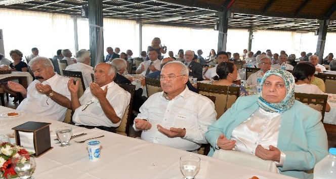 Başkan Kocamaz, Kıbrıs gazileri ve şehit aileleriyle buluştu