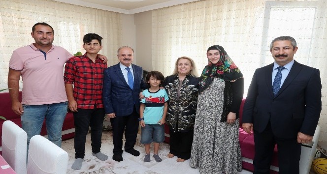 Şehit Kurbanoğlu’nun ailesi ziyaret edildi