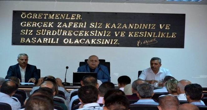 Milli Eğitim Müdürü Yavuz okul müdürleri ile toplantı yaptı