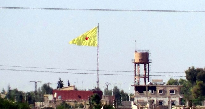 Telabyad’da YPG’nin flama oyunu