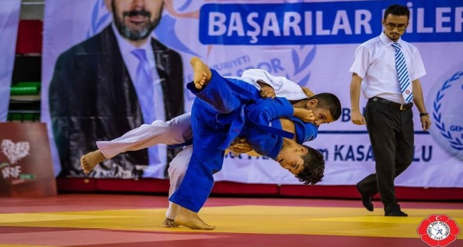 Kırşehirli sporcu Judoda Türkiye ikincisi oldu