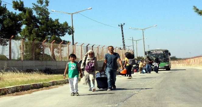 Bayramda ülkesine giden 52 bin 114 Suriyeli’den 46 bini Türkiye’ye döndü