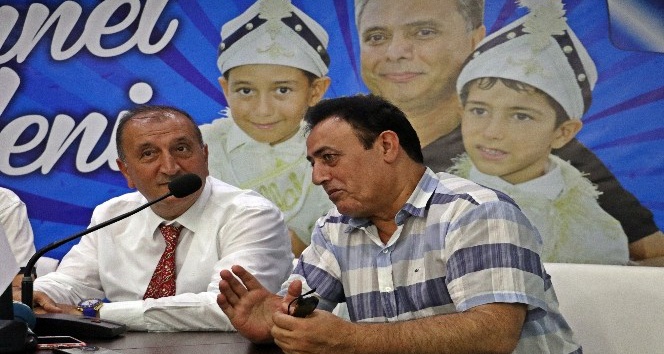 Mahmut Tuncer gülme krizine soktu