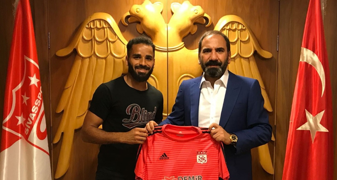 Sivasspor Douglas ile 1 yıllık sözleşme imzaladı