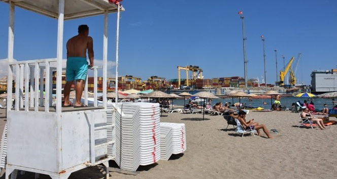 Mutlukent Halk Plajı’na yoğun ilgi