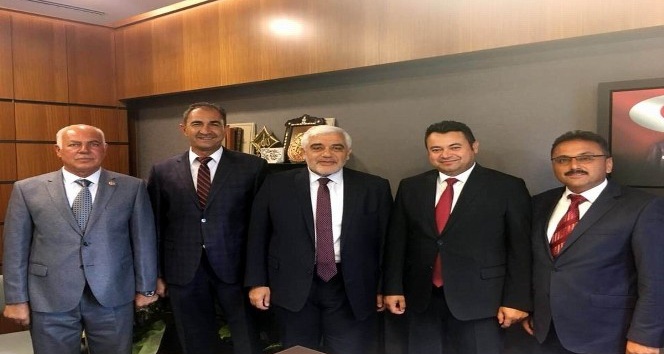 Milletvekili Dülger Kilis’ten gelen heyetlerle bir araya geliyor