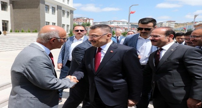 Cumhurbaşkanı Yardımcısı Oktay: "Yeni dönemde işler hızlı olacak"