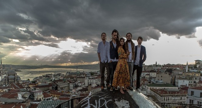 İzmir Büyükşehir Belediyesi’nden bir "yaz klasiği"