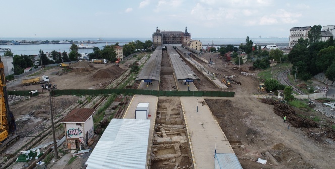 Haydarpaşa’da rayların altından tarih fışkırdı