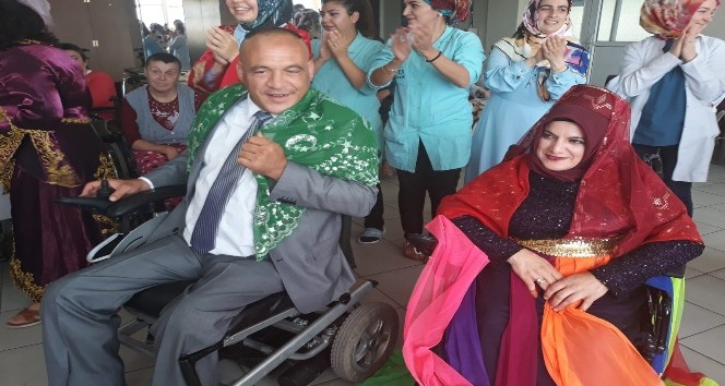 Yozgat’ta bedensel engelli çift dünya evine girdi