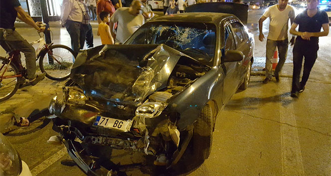 Kırıkkale’de iki otomobil kafa kafaya çarpıştı: 4 yaralı