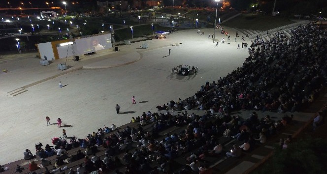 Festivalin 3’üncü gününde Ahmet Kural ile Murat Cemcir’den kahkaha tufanı