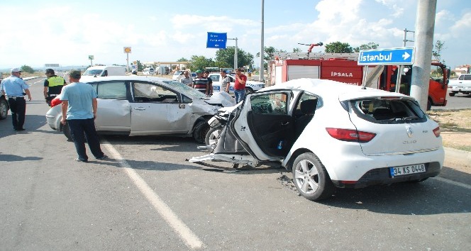 İpsala’da trafik kazası: 4 yaralı