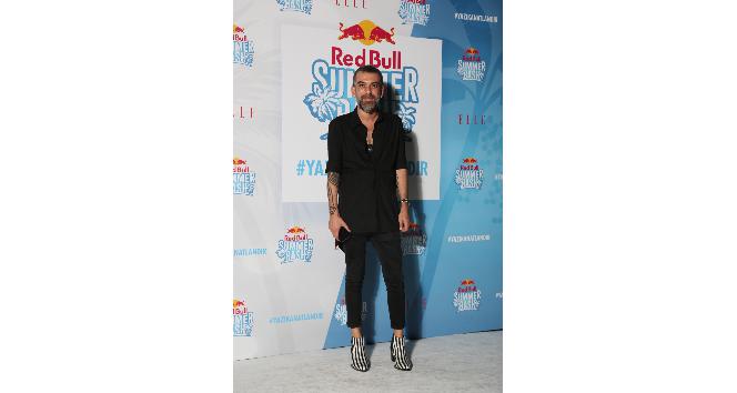 Ünlü isimler Red Bull Summer Bash Partisi’ne katıldı