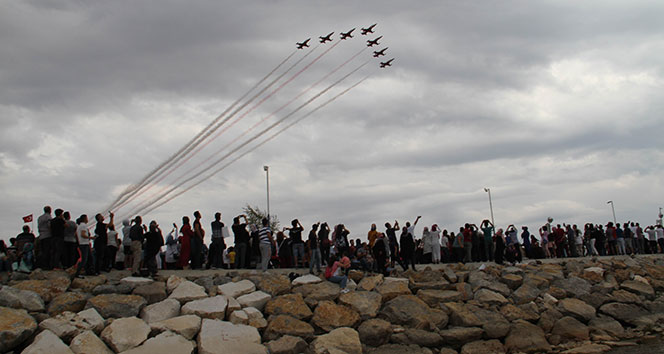 Türk Yıldızları, Beyşehir Gölü semalarında yıldızlaştı