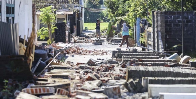 Büyük deprem oldu! Onlarca ölü var