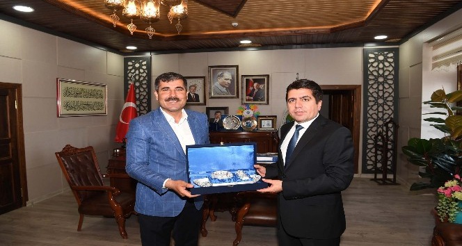 Adalet Komisyonu Başkanı Ercan’dan Başkan Asya’ya veda ziyareti