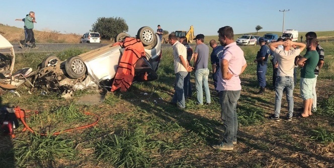 Edirne’de panelvan ile otomobil çarpıştı: 3 ölü, 1 yaralı