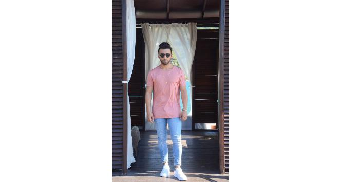 ‘Yıldız Tilbe’nin Yıldızlı Şarkıları’nın beşinci klibi Emre Kaya’dan